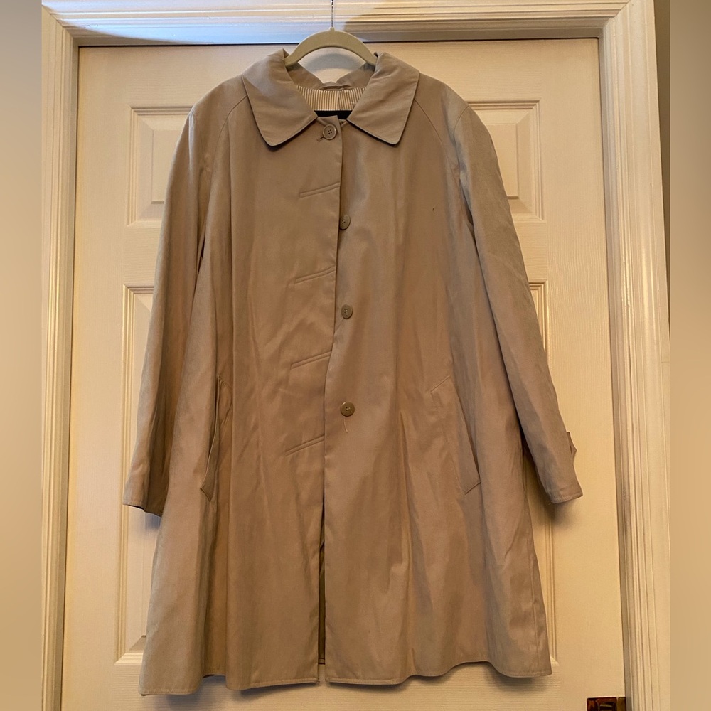 Liz Claiborne Beige Trench Coat
